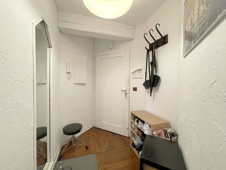 Suresnes (92150) Appartement Suresnes 1 pièce(s) 28.18 m2 - Photo 3