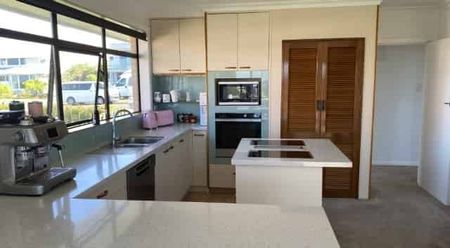 Peaceful & Spectacular - Photo 2