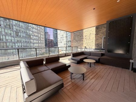 For Lease - 8 Wellesley Street Unit# 4915, Toronto, Ontario - Photo 5