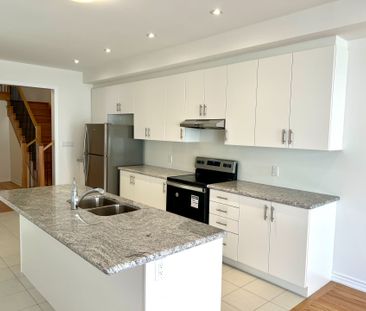 For Lease - 1182 Dartmouth Crescent, Oakville, Ontario - Photo 4