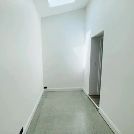 Studio Apartment in the Heart of Gladesville - Photo 4