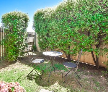 Conveniently Located and Packed with Features! - Photo 6