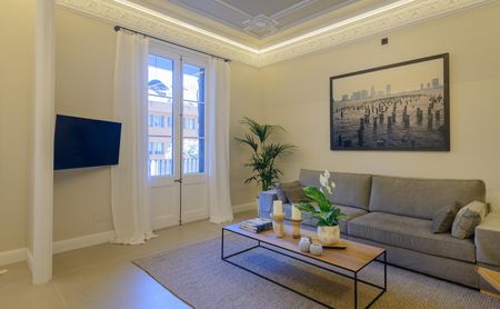 Flat for rent in Barcelona of 194 m2 - Photo 3