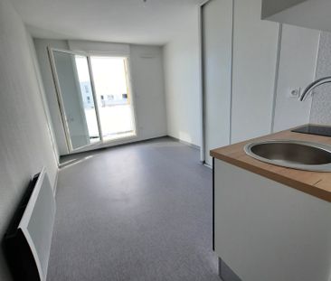 Location Appartement 1 pièce 18m² NIMES 30000 - Photo 3