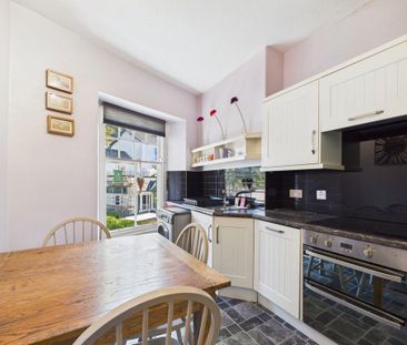 2 bedroom apartment to rent - Photo 6