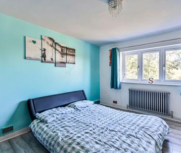 5 bedroom semi-detached house to rent - Photo 4