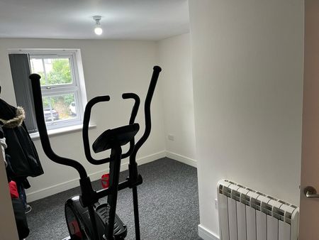 45 Church Street West, Radcliffe - Photo 3