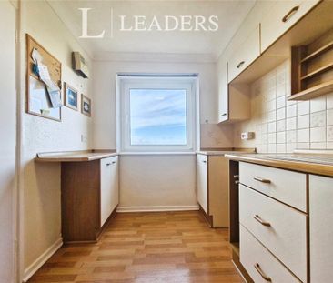 1 bedroom flat to rent - Photo 6