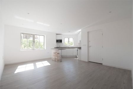 A beautifully presented 1 bedroom ground floor apartment situated just to the east of the City Centre offering excellent access to Addenbrookes Hospital & the local business parks. GCH. Unfurnished. - Photo 3