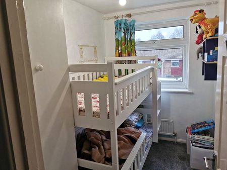 3 bedroom house to rent Polperro Close, Orpington, BR6 - Photo 3