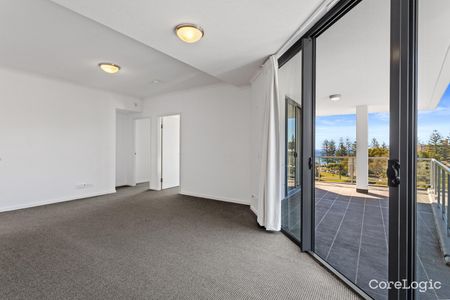 1118/1 Ocean Street - Photo 3