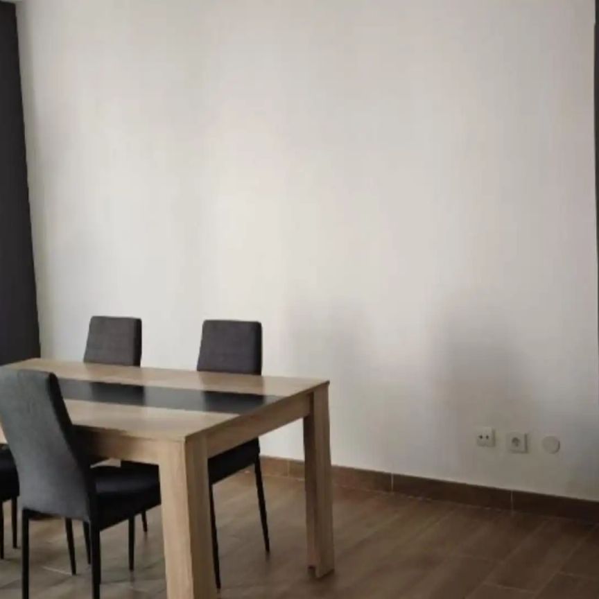 Piso de alquiler en Calle de Fernando Primo de Rivera, 67, Salamanca - Uruguay - Photo 1