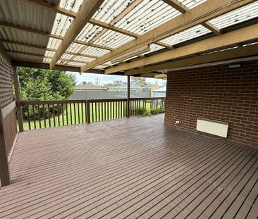 15 Marshall Court, Hampton Park VIC - Photo 1