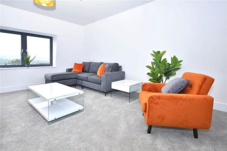 3 bedroom apartment to rent - Photo 3