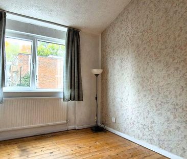 4 bedroom terraced house to rent - Photo 6