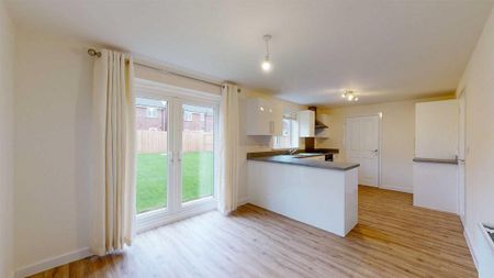 5 bedroom detached house to rent - Photo 4