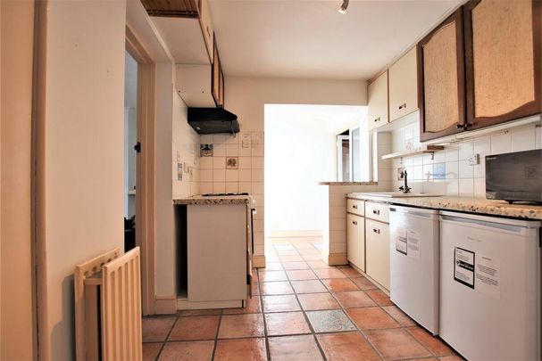 2 bedroom maisonette to rent - Photo 1