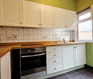 4 bedroom terraced house to rent - Photo 5