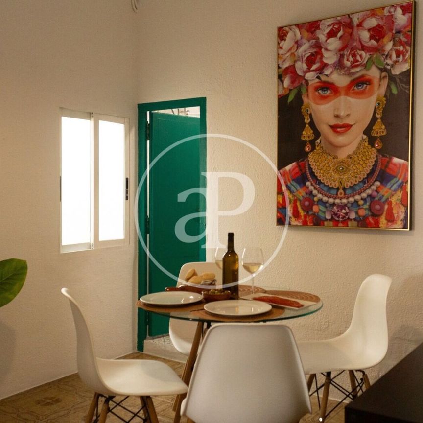 Piso de alquiler en C/ de Sant Miquel, El Carme - Photo 1