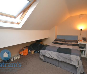 6 bed Mid Terraced House for Rent - Photo 2