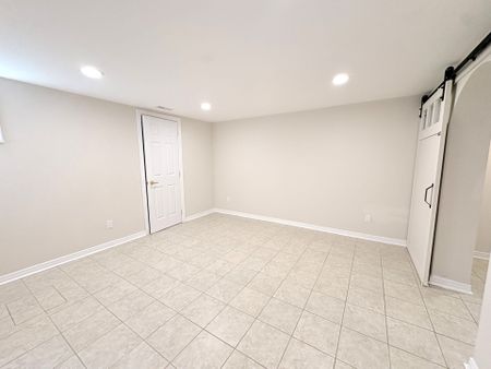 For Lease - 98 Newton Drive Unit# Basement, Toronto, Ontario - Photo 4