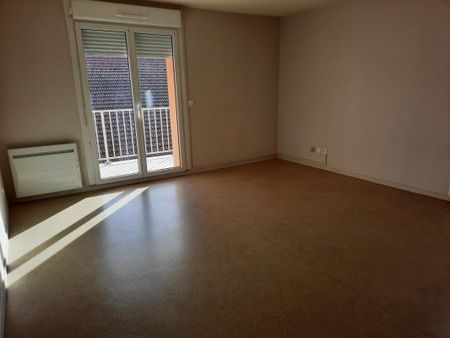 Appartement - T3 - BRENOD - Photo 3