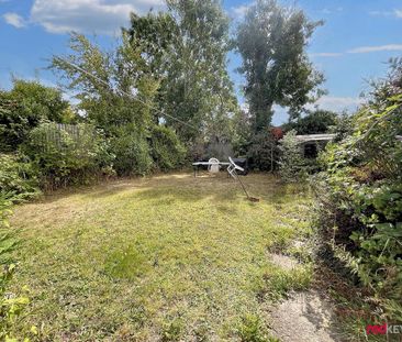 3 bedroom semi-detached house to rent - Photo 3