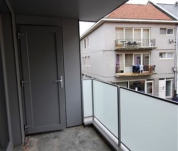 Prachtig appartement met 2 slaapkamers, gelegen in het centrum van ... - Photo 2