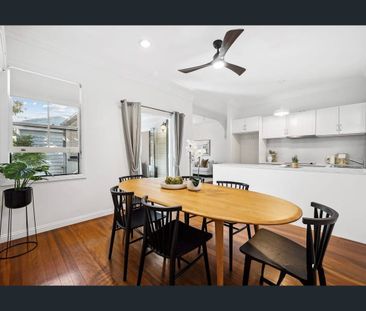 Dual-Living in Prime Spring Hill Location - Photo 3