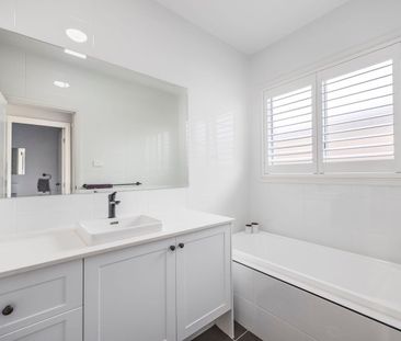 Premium Family Living in Bingara Gorge - Photo 2