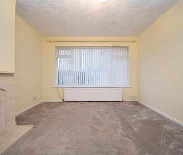 Mapplewell Drive, Ossett - Photo 1