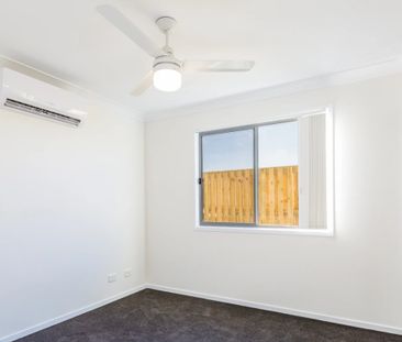 2/2 Howell Crescent, Pimpama QLD 4209 - House For Rent | Domain - Photo 3