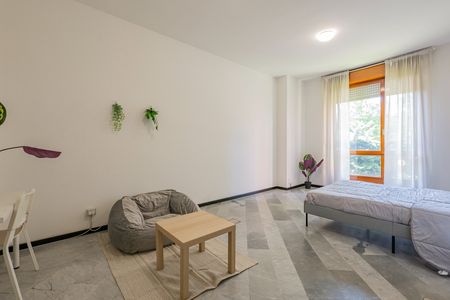 Stanza singola in Via Palmanova, Milano - Photo 4