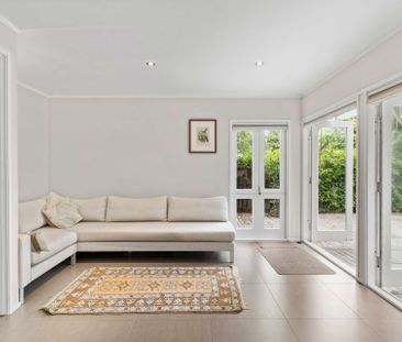 Spacious Epsom Townhouse - Photo 4