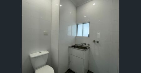 3 Bedroom House - Photo 5