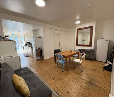 1 bedroom house of multiple occupation to rent - Photo 5
