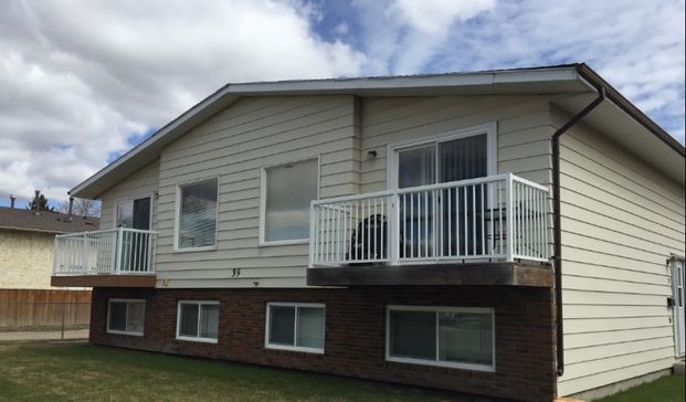Fantastic bright 2 Bedroom Unit ~ Gas & Water Included - Photo 1