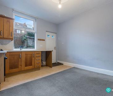 3 bedroom end of terrace house to rent - Photo 5