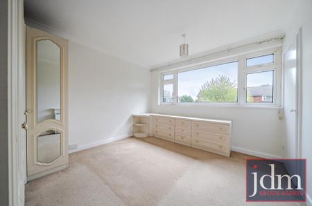 2 bedroom maisonette to rent - Photo 2