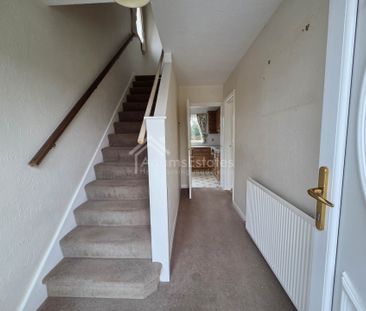 Price £1,050 pcm - Available Now - Unfurnished - Photo 5