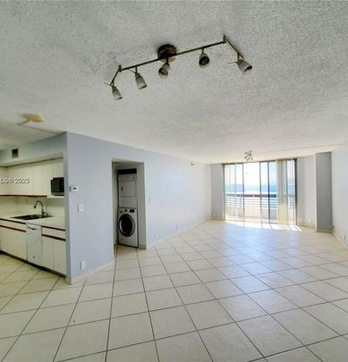 Appartement • Aventura - Photo 1
