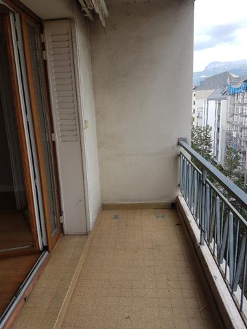 Location Appartement 3 pièces 81m² ANNECY 74000 - Photo 3