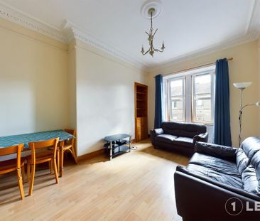 3 bedroom flat to rent - Photo 1