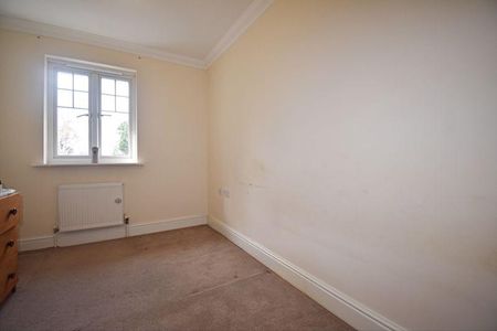 3 bedroom semi-detached house to rent - Photo 3