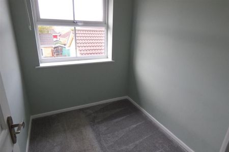 3 bedroom property to rent - Photo 2