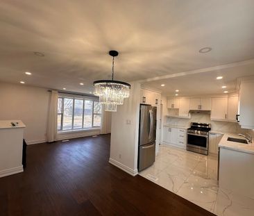 For Lease - 9 Gladiator Road, Markham, Ontario - Photo 6