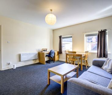 2 bedroom flat to rent - Photo 4