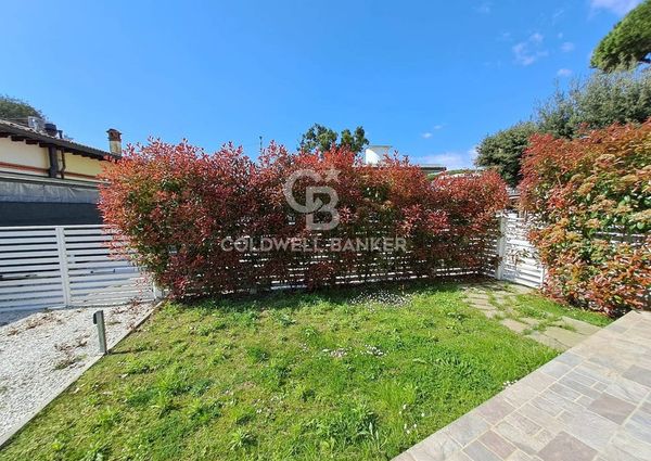 giulio cesare, 49, Montignoso, Tuscany 54038