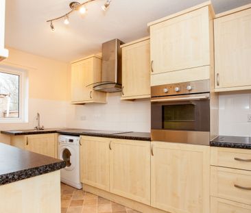 2 bedroom house to rent Laceys Way, Duxford, Cambridge, CB22 - Photo 4