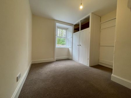 2 bedroom semi-detached house to rent - Photo 4
